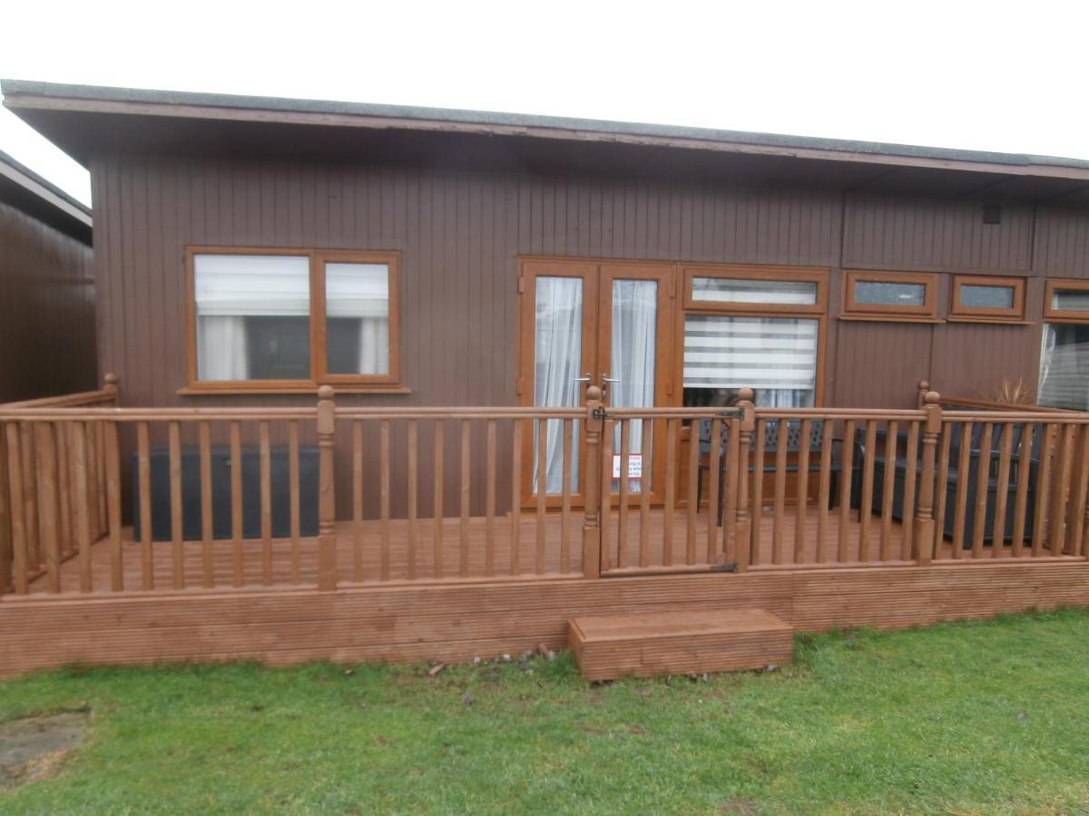 Lovely 2-Bed Chalet In Mablethorpe Exterior foto